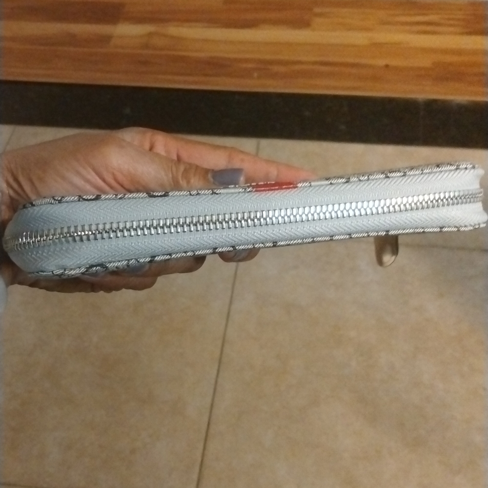 Wallet - Picture 6 of 8